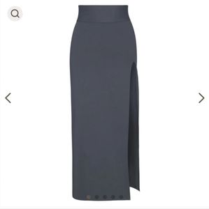 SKIMS SHAPING SWIM LONG SKIRT ONYX Size Medium